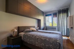 Flexible SelfCheckIns 92 - Zagreb - Parking - Loggia - Bedroom - Image 2