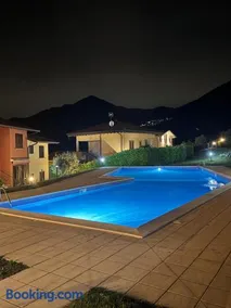Villa Mirella: Casa vista lago con piscina - Image 3
