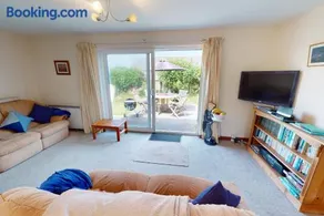 CROYDE PEACH COTTAGE 3 Bedrooms - Image 3