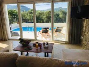 Arsenoi's Pool Villa - Image 2