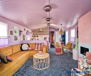 Fun Barbie Inspired, 6 Berth Caravan - Camber Sands Holiday Park, near the Beach - Image 3
