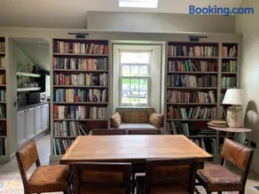 Barns Library - Image 5
