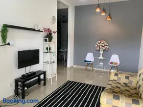 Nana OWL Homestay A & B Roomstay C & D - Image 5
