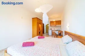 Giannis apartments 9 - Image 4