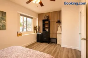 Casita Guest House Kitchenette 1 Free Parking - Image 3