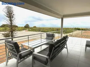 Island Views - Image 3