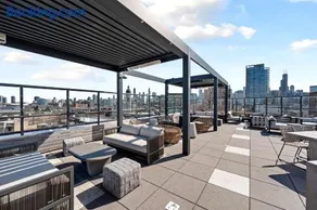 Luxury 2BD-2BA View-Gym-Rooftop - Image 5