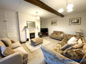 Farmhouse Cottage set in beautiful countryside - Image 3