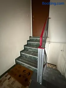 COZY APARTMENT NEAR MiLAN - Image 4