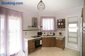 Lucky's House Chios - Image 3