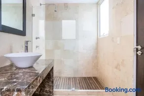 Condesa Residence Amsterdam 104 Lovely 1Bed 1 Bath on Amsterdam Av - Image 3