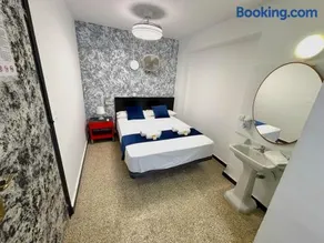 Evans Realty - Hostal - Image 3