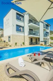Villa Manus - Boutique Apartments - Image 3