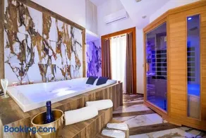 Sant'Antonino Luxury Suite - Image 5