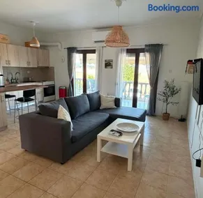 V&Z Apartment Seaview - Image 1