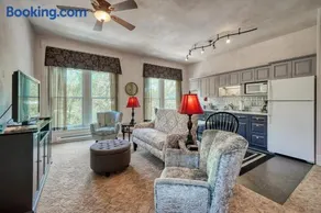 Palace Hotel Condos- Suite 301- Elegant Suite with Historic Style - Image 2