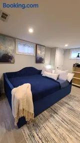 Beautiful Basement Suite & Outdoor Oasis - Image 2