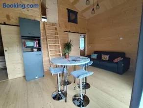 Cabane des Roches à 2 min de Vulcania - Calme et Nature - Image 2