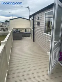 The Retreat Peach - Golden Sands - Image 4