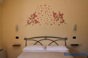 Piccola Perla Guest House - Image 1