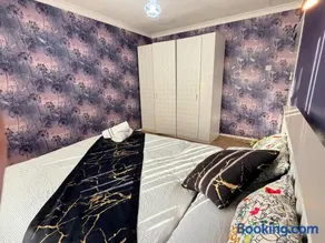 Charming Two Double Bedroom Maisonette with Garden - Image 4
