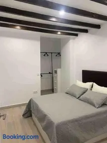 Planta baja moderna y nueva a estrenar en el centro ciudad 2 habitaciones y 2 baños - Image 1