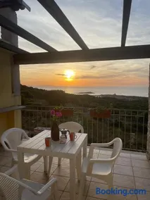 Isola Rossa appartamento vista mozzafiato sul mare - Image 1