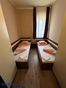 Balatonfüredi Borostyán Panzió - Image 3