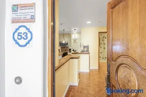 H153 - Hamilton Cove Villa 1-53 - Image 3