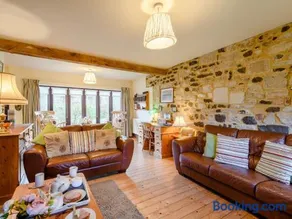 3 Bed in Coombe Keynes DC029 - Image 5
