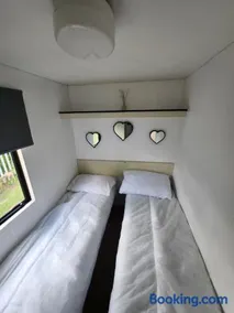 Fantasy Island Promenade 513 4 Berth - Image 5