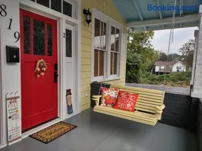 2feathers inn - Image 2