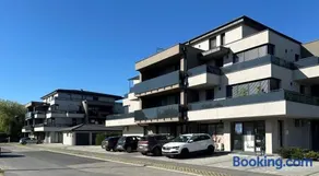 Marina Apartment by Dora - Image 1