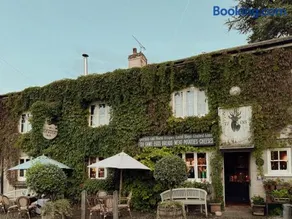 The Roebuck Inn - Image 2