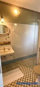 Pequeno Grande Hotel - Image 1