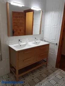 Charming house - Image 1