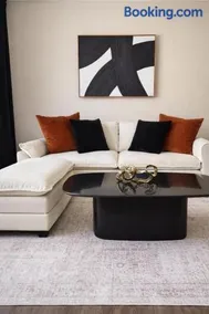 Modern Comfort Stay ,Relax and Recharge - Image 3