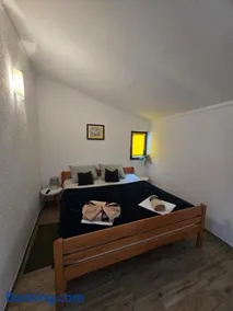 Apartments Lola - Image 5