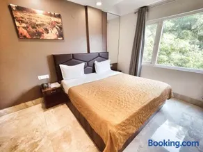 Hotel Purple Orchid Near Yashobhoomi - Image 3