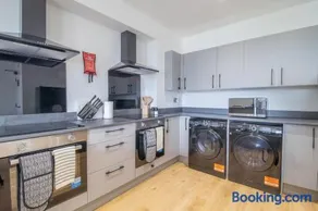 Alexandra Apartment - Single Room #1 - Image 4