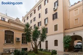 HC - Sunny Apartment in Testaccio! - Image 3