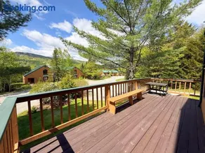 W38 Spacious 5BR Slope View Retreat, Ping Pong, Fireplace and Bretton Woods Adventure - Image 3