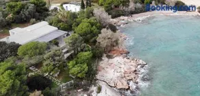 Megara sur Mer - Image 1