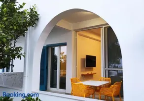 Chrysa's Apartment - Image 1