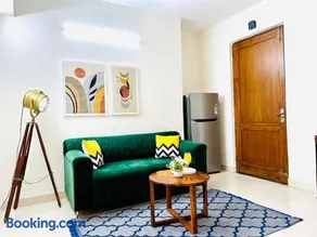 Bluo Classic 1BHK - Defence Colony Mkt - Image 1