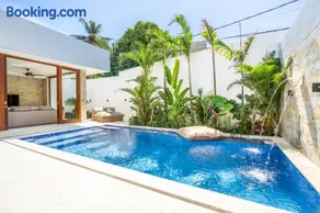 Villa Luna - Sanur, Bali 3 Bed Modern Private Villa with swimming pool - Image 1