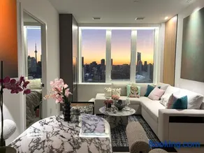 Luxurious Panoramic Skyline Penthouse 2Bedrooms Suites CN Toronto Downtown - Image 1