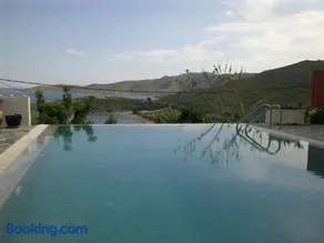 The Grand Beach House - Image 4