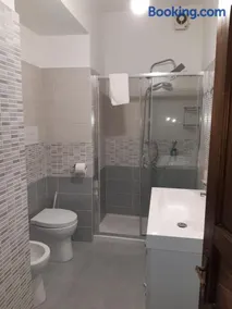 Oikos Apartment - Image 1