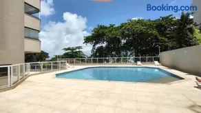 Cobertura Luxuosa, pe na areia - Exclusividade na Praia do Tombo, Guarujá, a Mais Premiada com Bandeira Azul no Brasil - Image 2